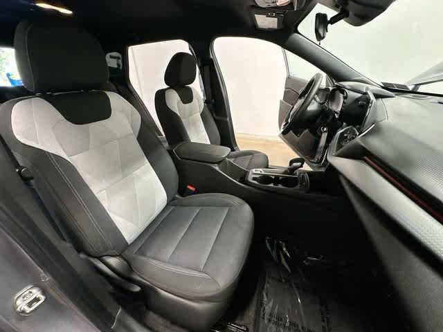 Used 2025 Chevrolet Trax RS FWD image 20