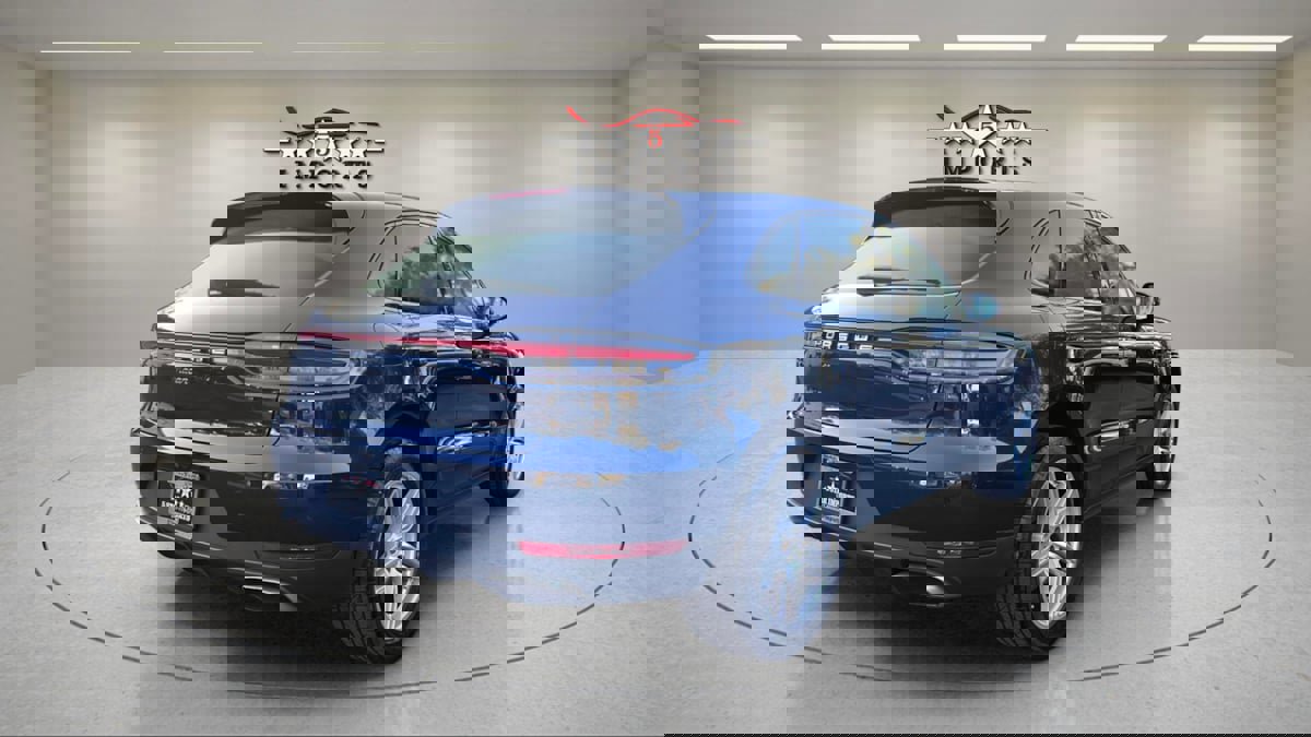 Used 2020 Porsche Macan image 5