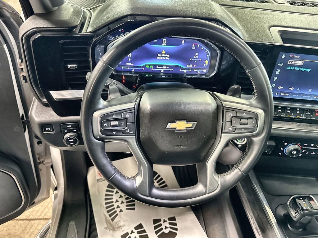 Used 2023 Chevrolet Silverado 1500 LTZ w/ LTZ Convenience Package II AWD/4WD image 17