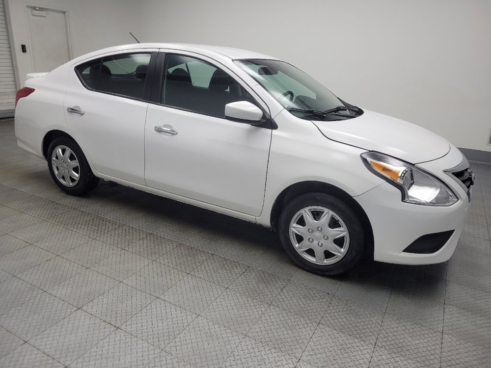 Used 2019 Nissan Versa SV image 11