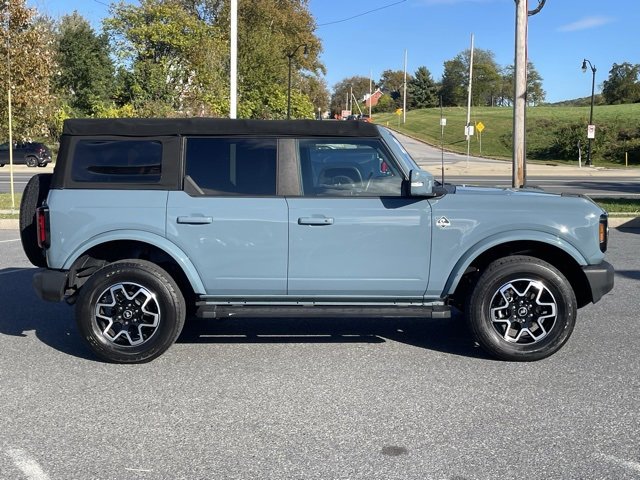 Used 2022 Ford Bronco Outer Banks image 17