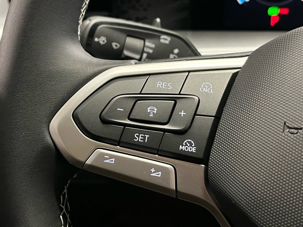 New 2026 Volkswagen Tiguan SE AWD/4WD image 25