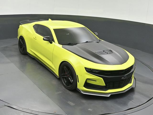 Used 2019 Chevrolet Camaro SS image 36