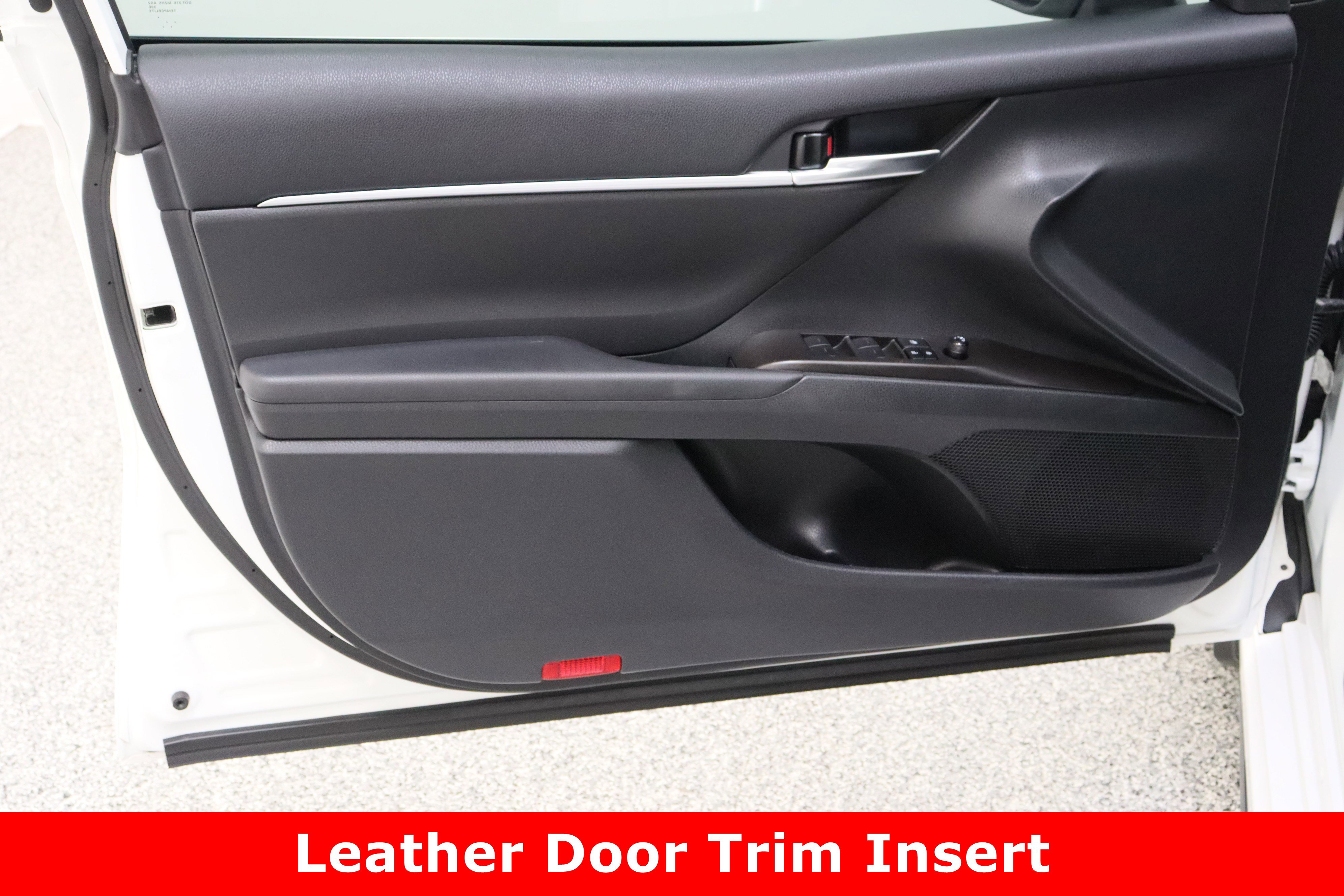 Used 2024 Toyota Camry SE image 12