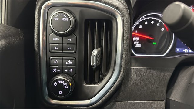 Used 2021 Chevrolet Silverado 1500 RST image 21