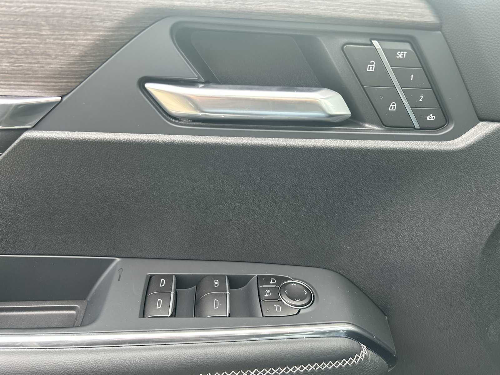 New 2026 GMC Acadia Denali w/ Super Cruise Package image 26