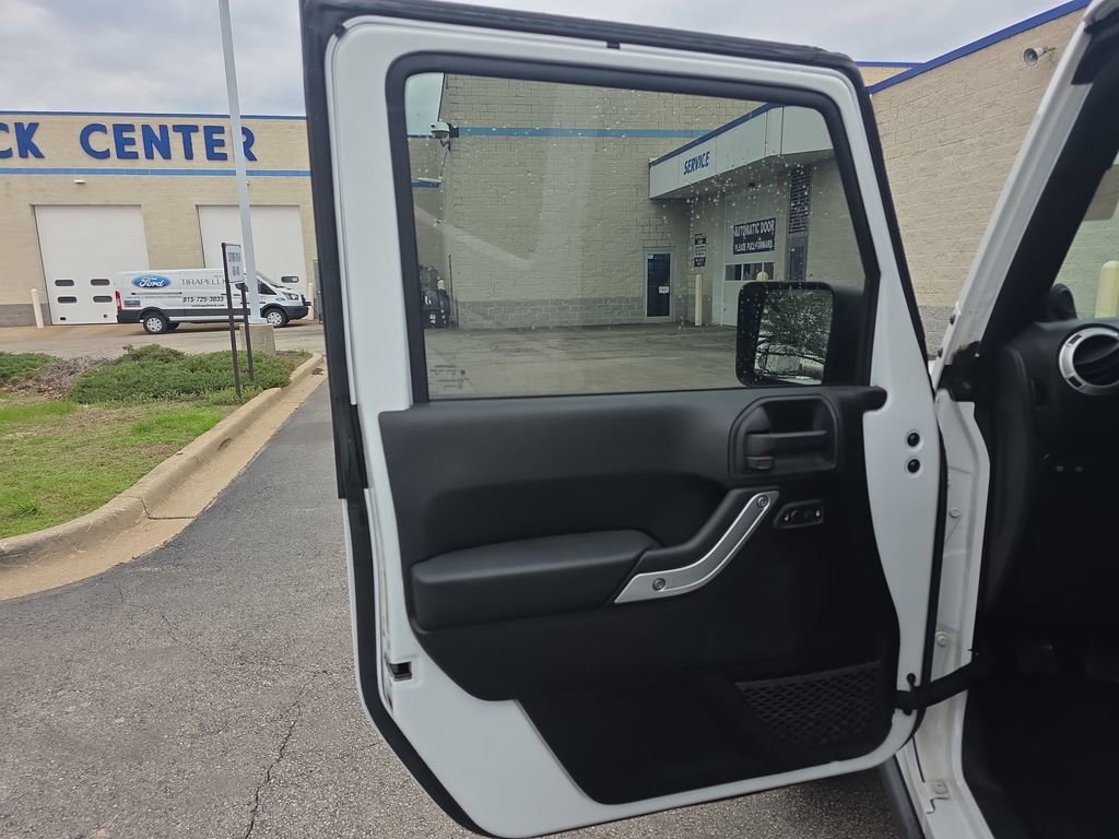 Used 2014 Jeep Wrangler Rubicon w/ Dual Top Group image 16