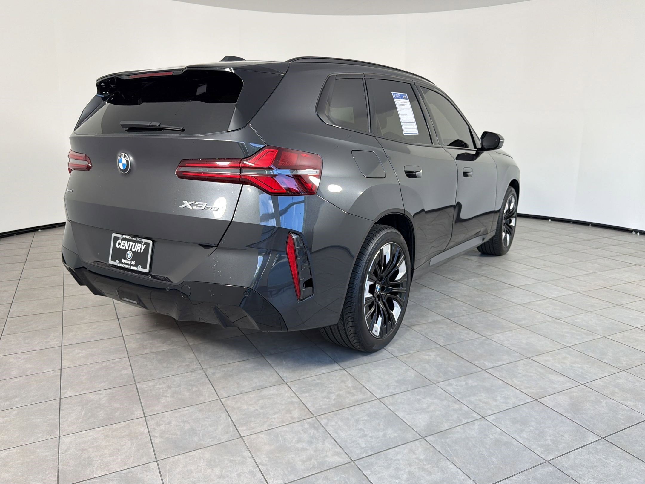 Certified 2025 BMW X3 xDrive30i w/ Premium Package image 9