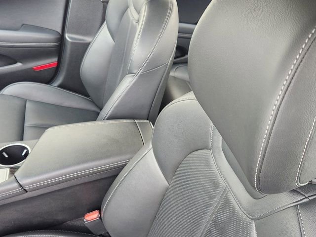 Used 2025 Genesis G70 2.5T image 21
