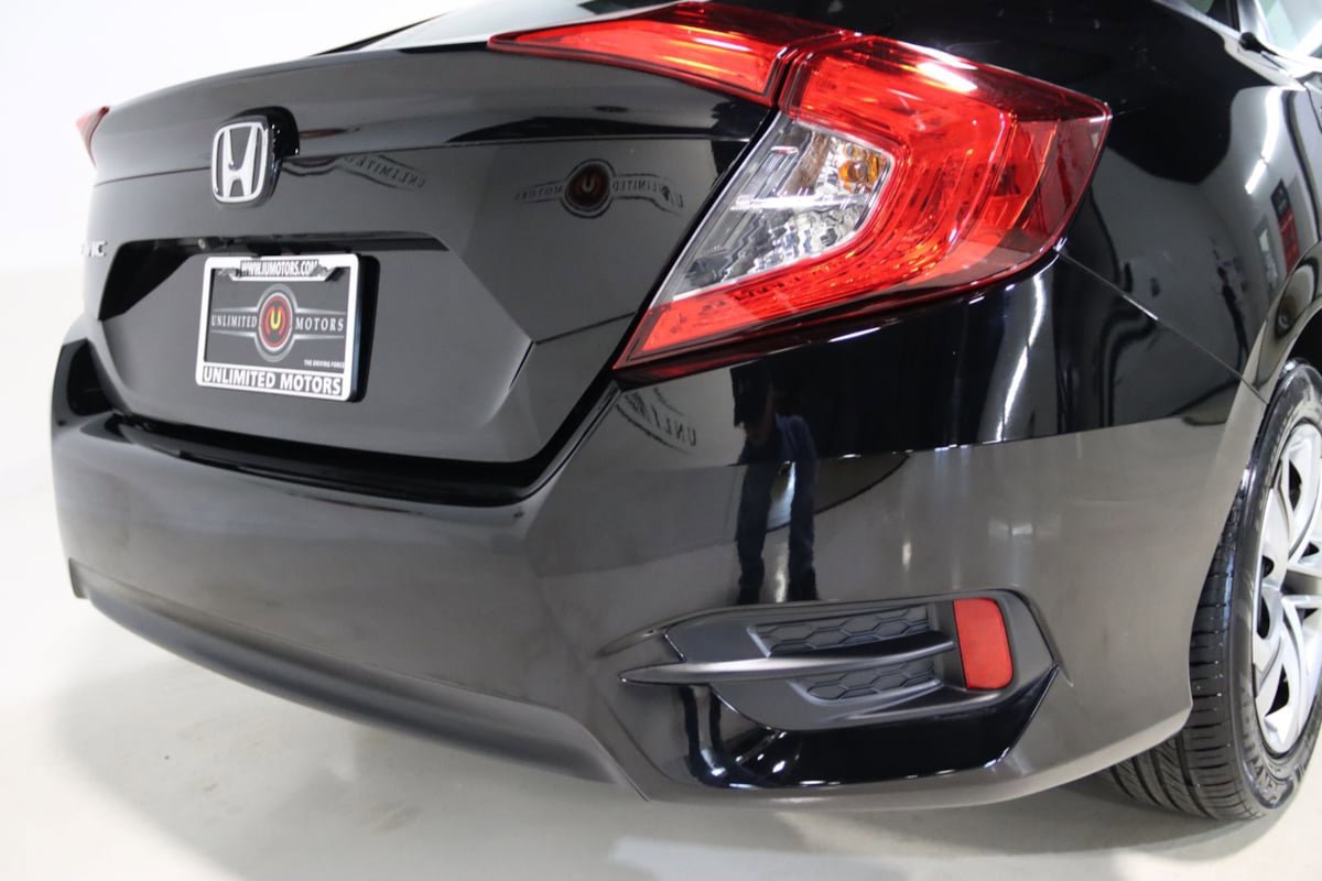Used 2018 Honda Civic LX image 9