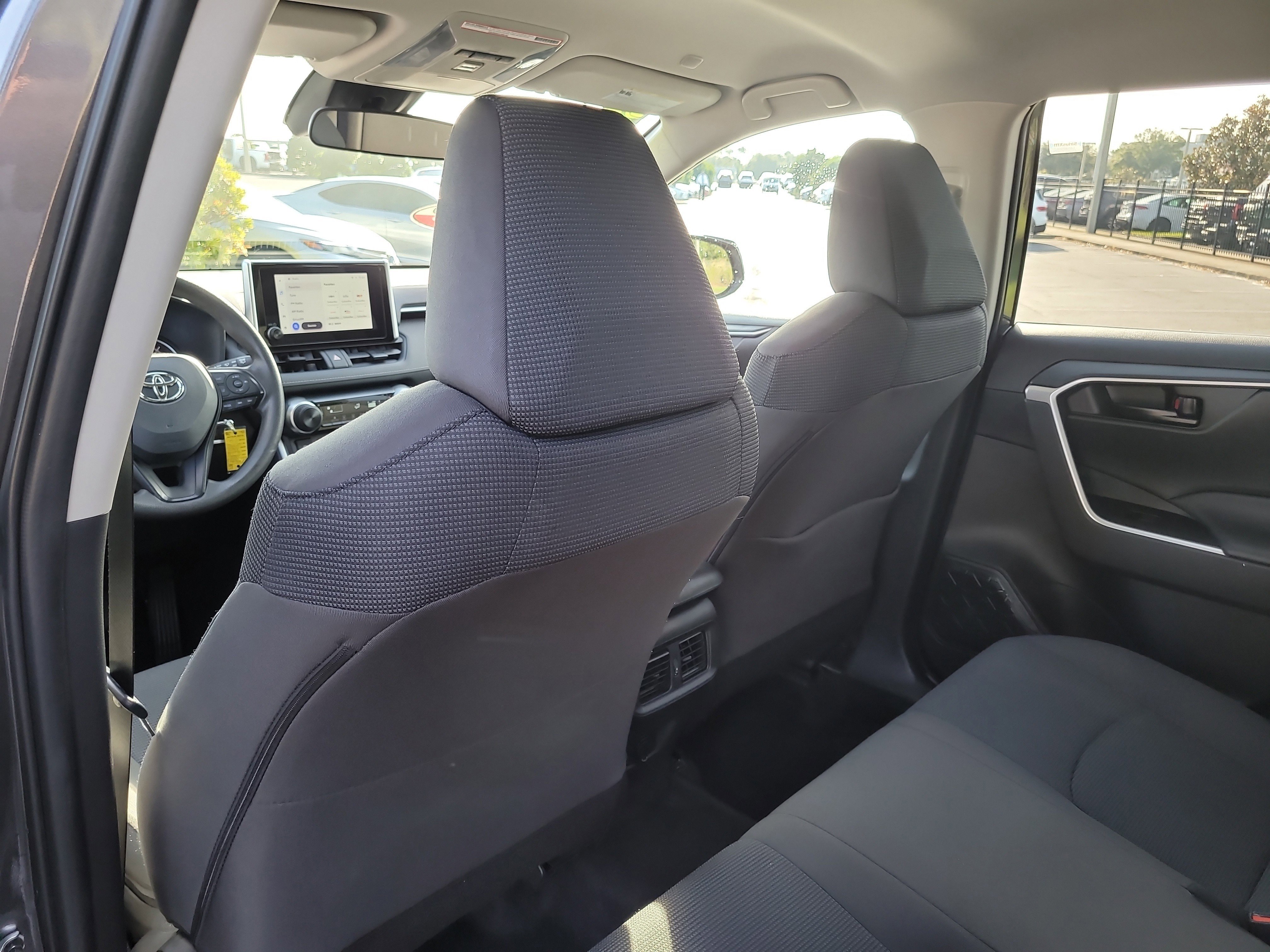 Used 2023 Toyota RAV4 LE image 13