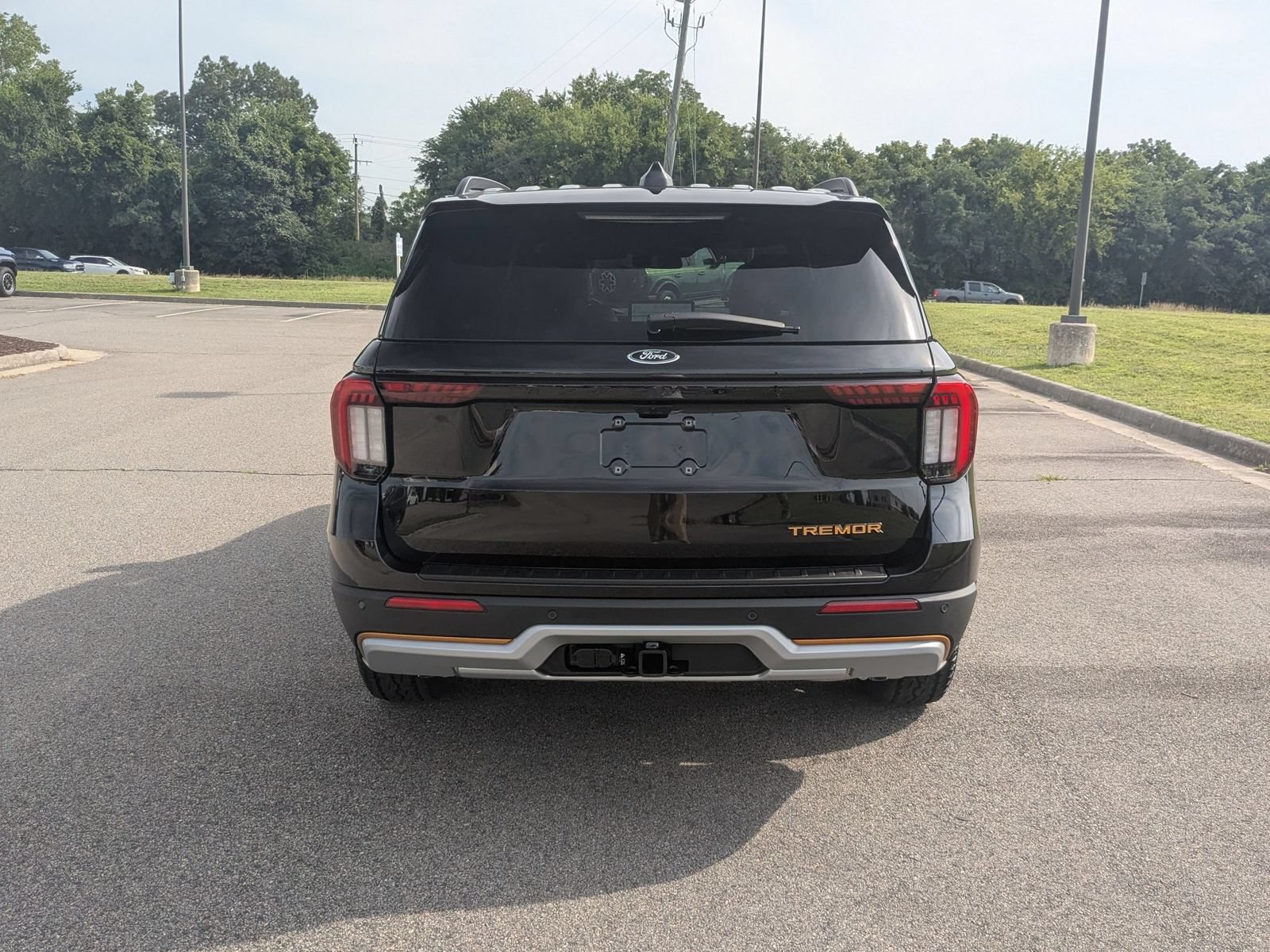 New 2026 Ford Explorer Tremor w/ Tremor Ultimate Package AWD/4WD image 4