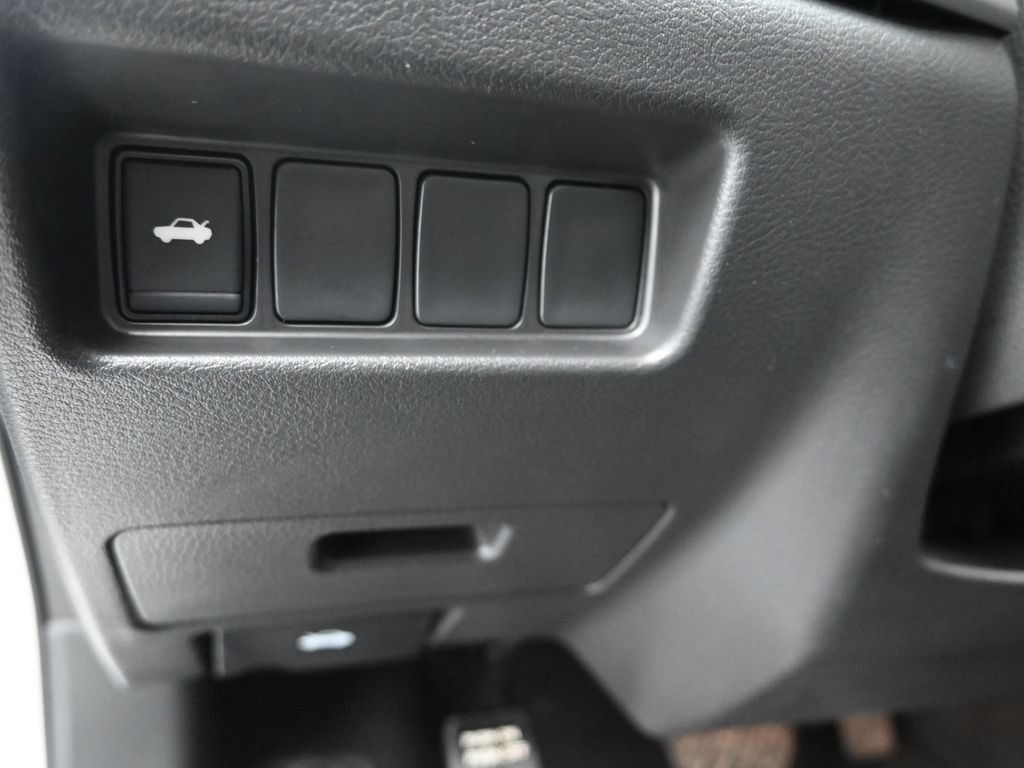 Used 2023 Nissan Maxima SV w/ Floor Mat Group FWD image 19