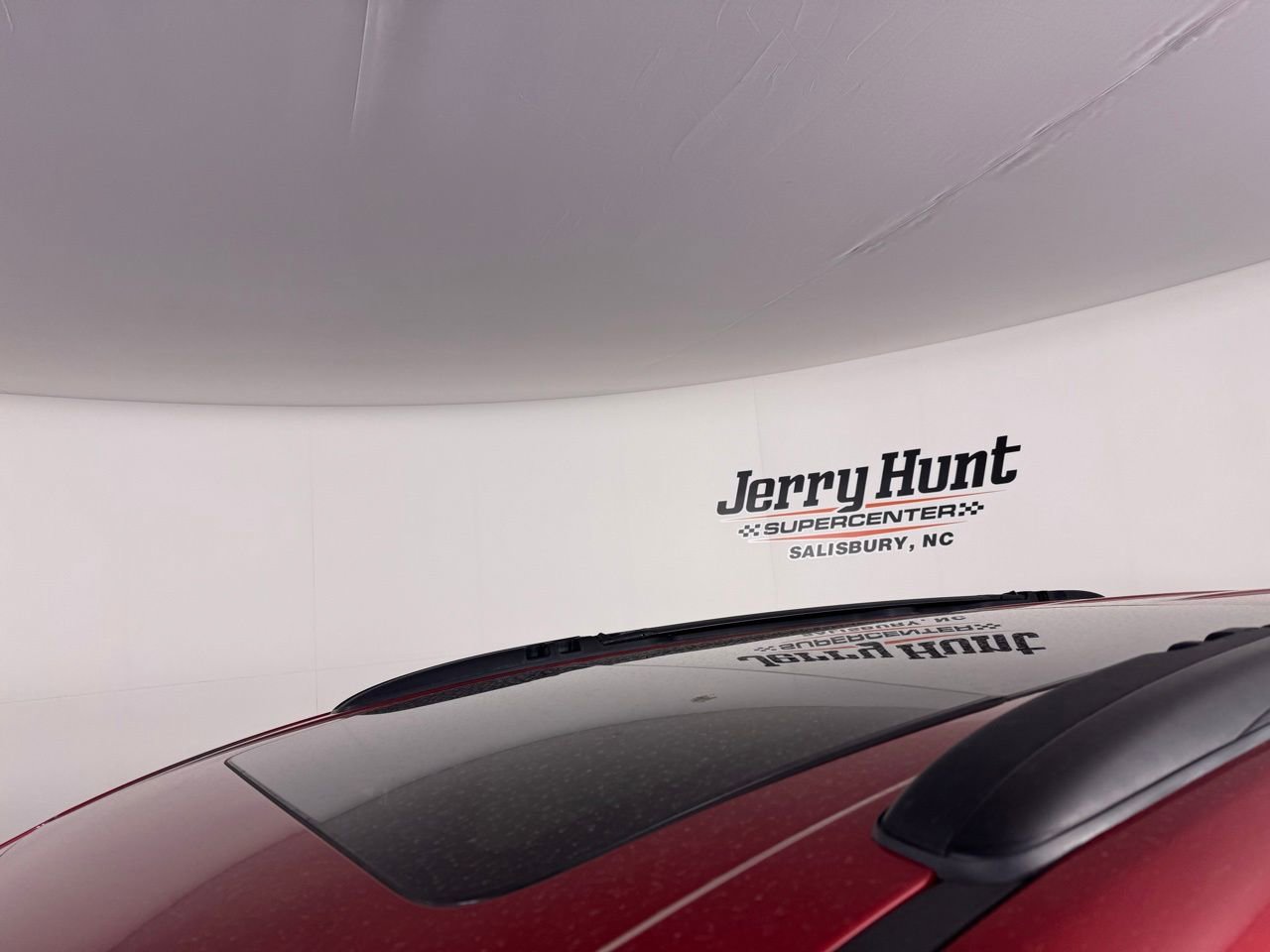 Used 2025 Chrysler Pacifica Limited image 6