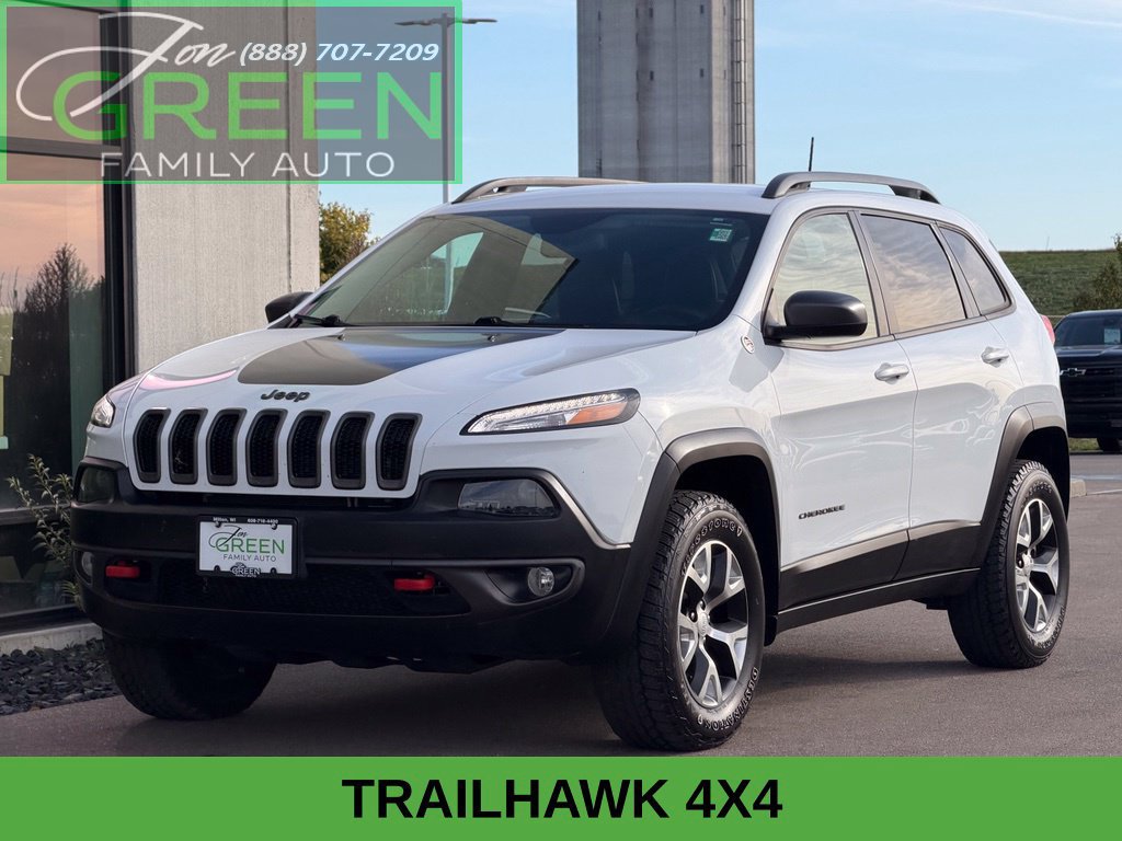 Used 2017 Jeep Cherokee Trailhawk AWD/4WD image 1