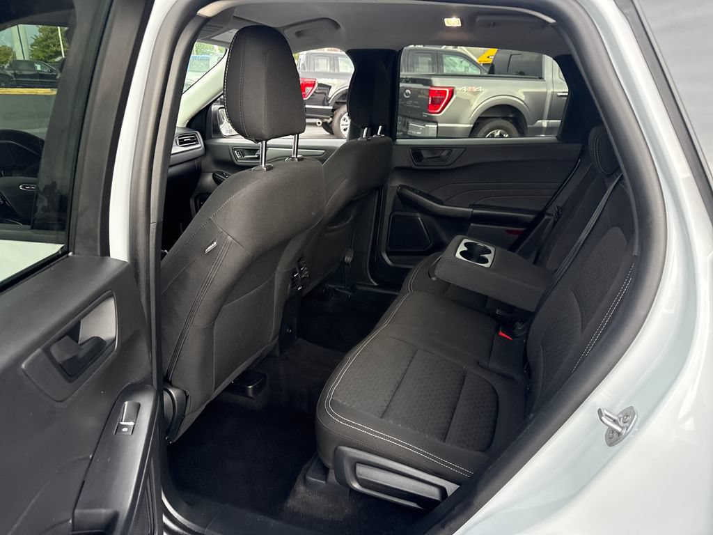 Used 2025 Ford Escape Active AWD/4WD image 15