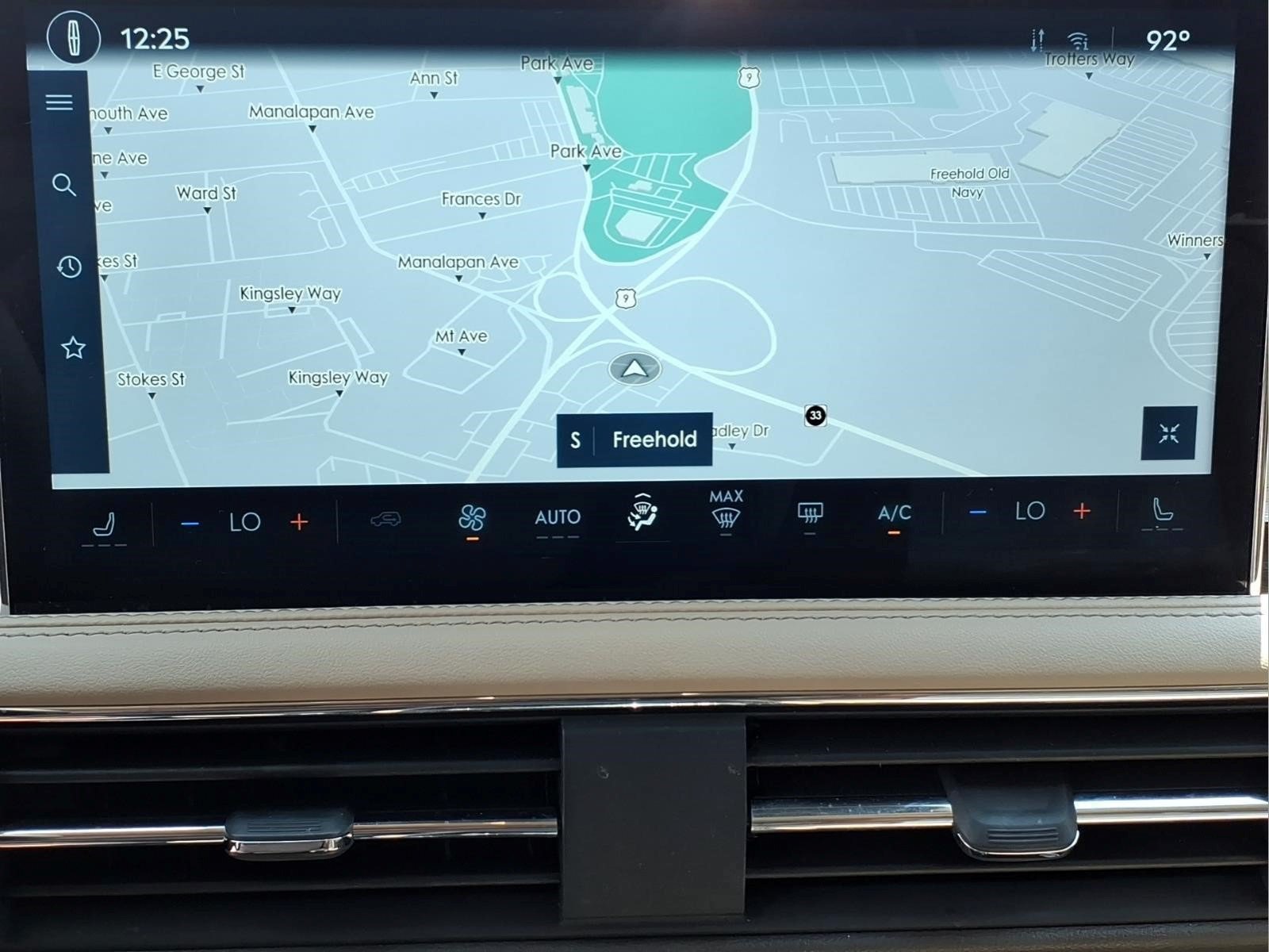 Certified 2023 Lincoln Corsair AWD image 8