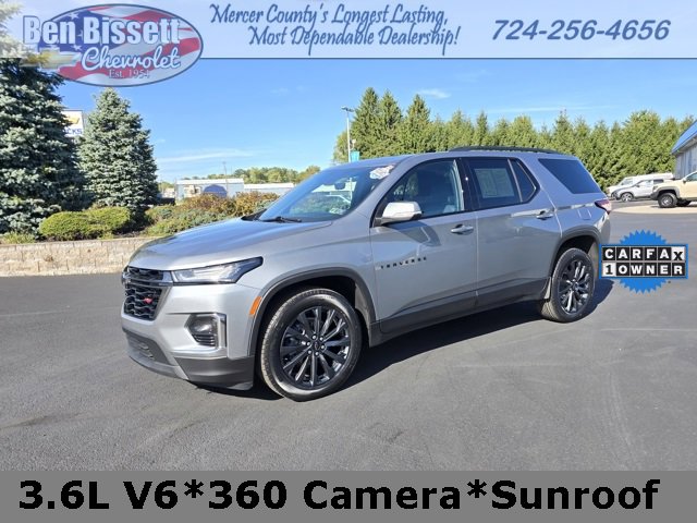 Used 2023 Chevrolet Traverse RS w/ LPO, Floor Liner Package image 1