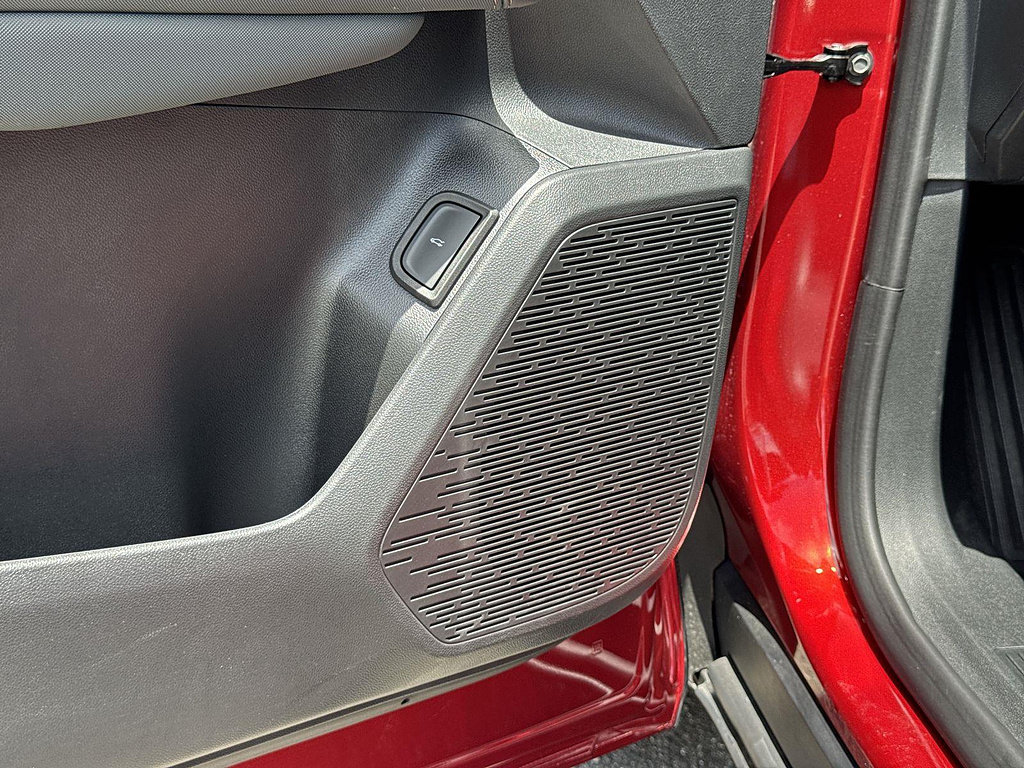 New 2026 GMC Terrain AT4 w/ Technology Package II AWD/4WD image 19