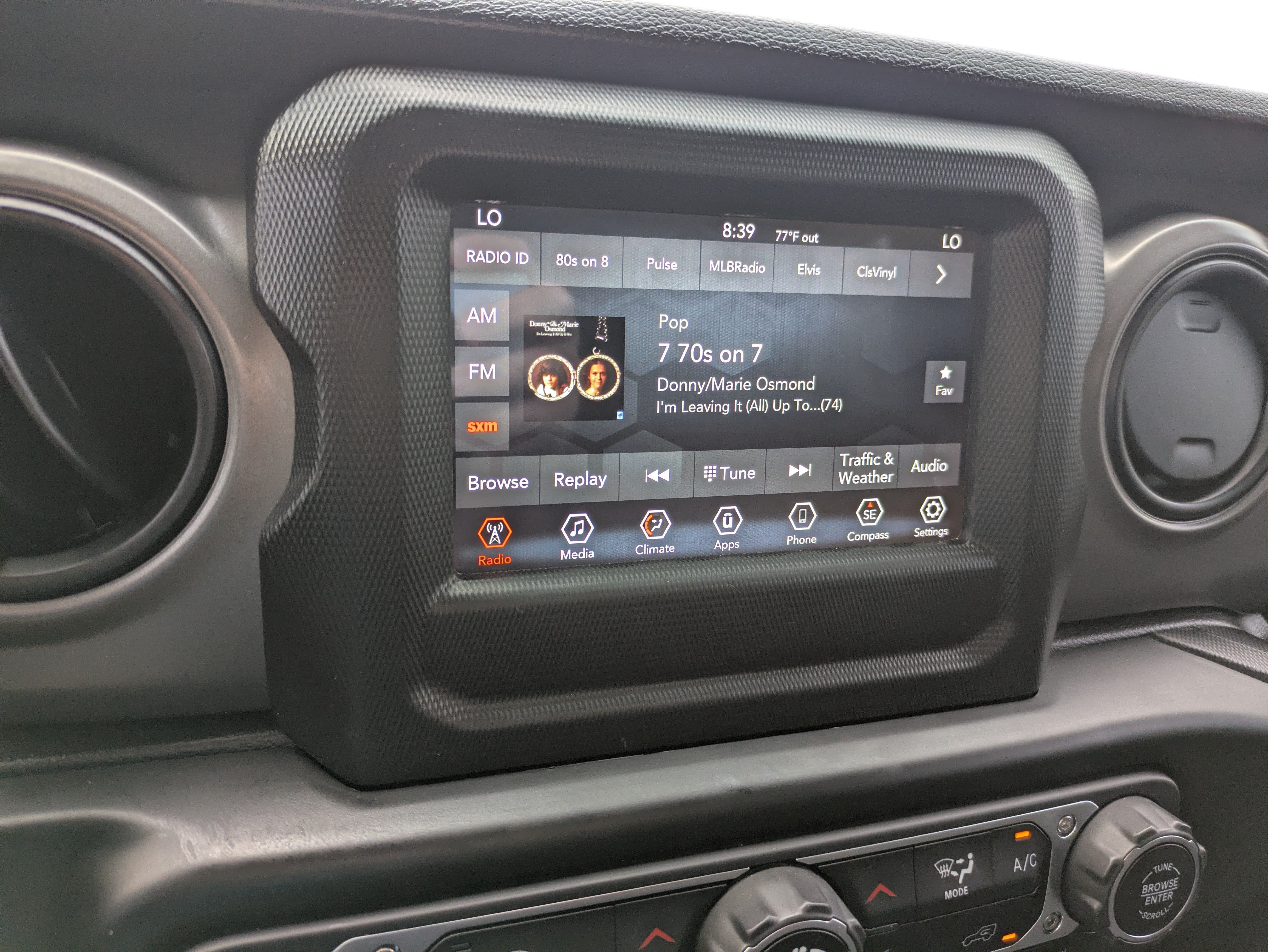 Used 2023 Jeep Wrangler Sport AWD/4WD image 15