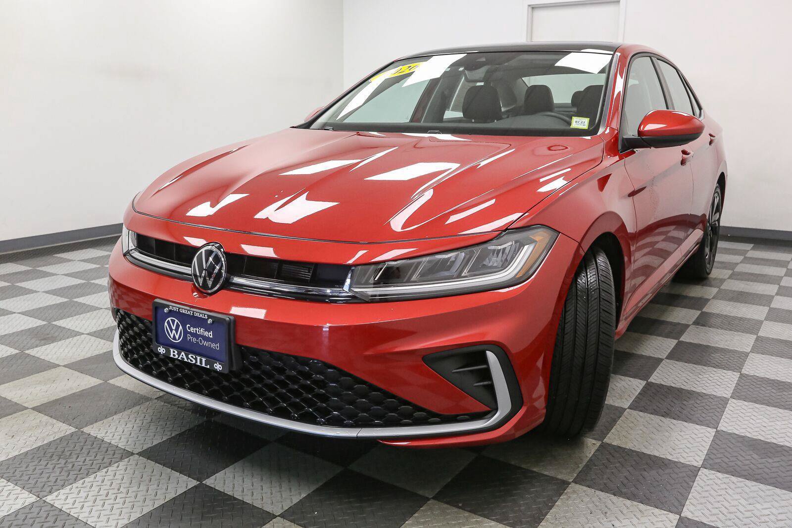 Certified 2026 Volkswagen Jetta SE FWD image 5