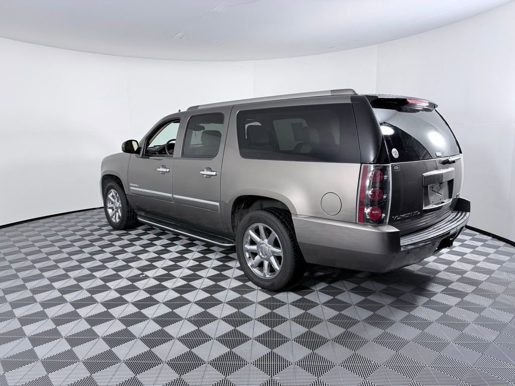 Used 2013 GMC Yukon XL Denali image 5