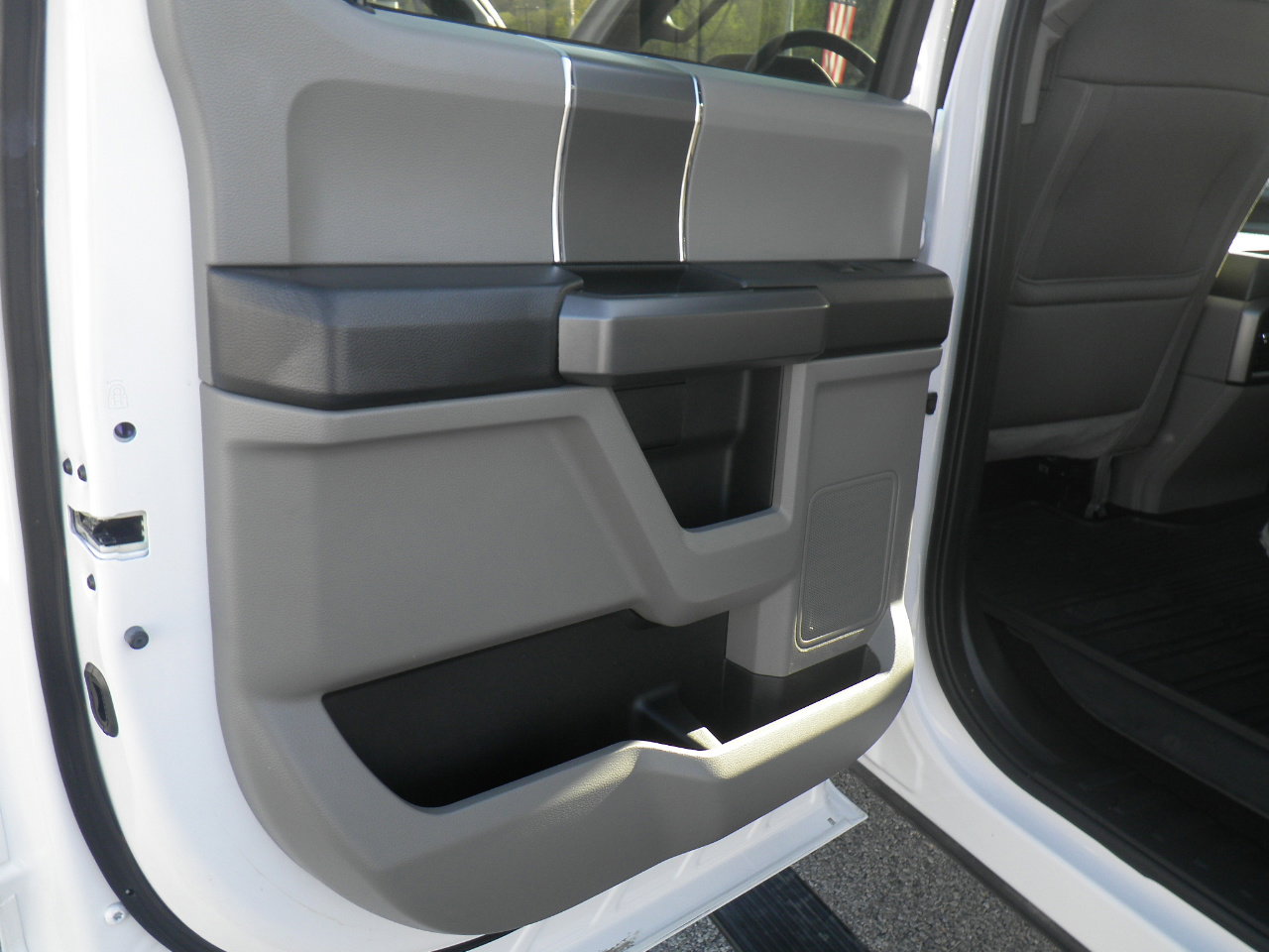 Used 2019 Ford F150 XLT w/ Equipment Group 302A Luxury image 20