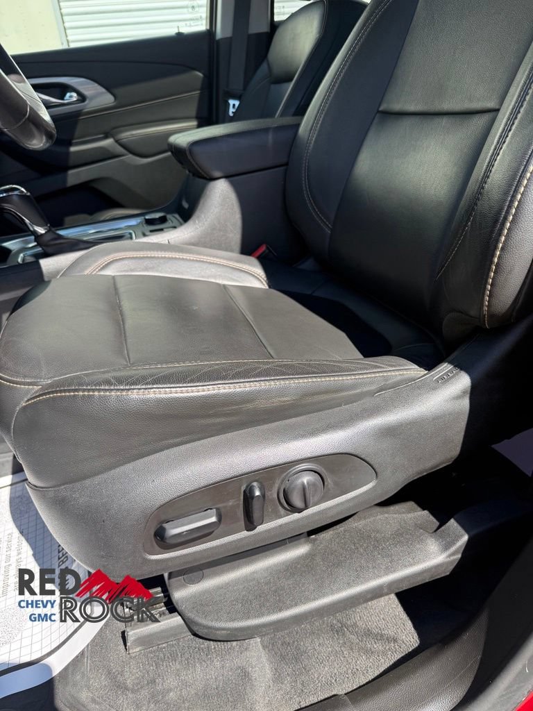 Used 2019 Chevrolet Traverse RS w/ LPO, Floor Liner Package AWD/4WD image 10