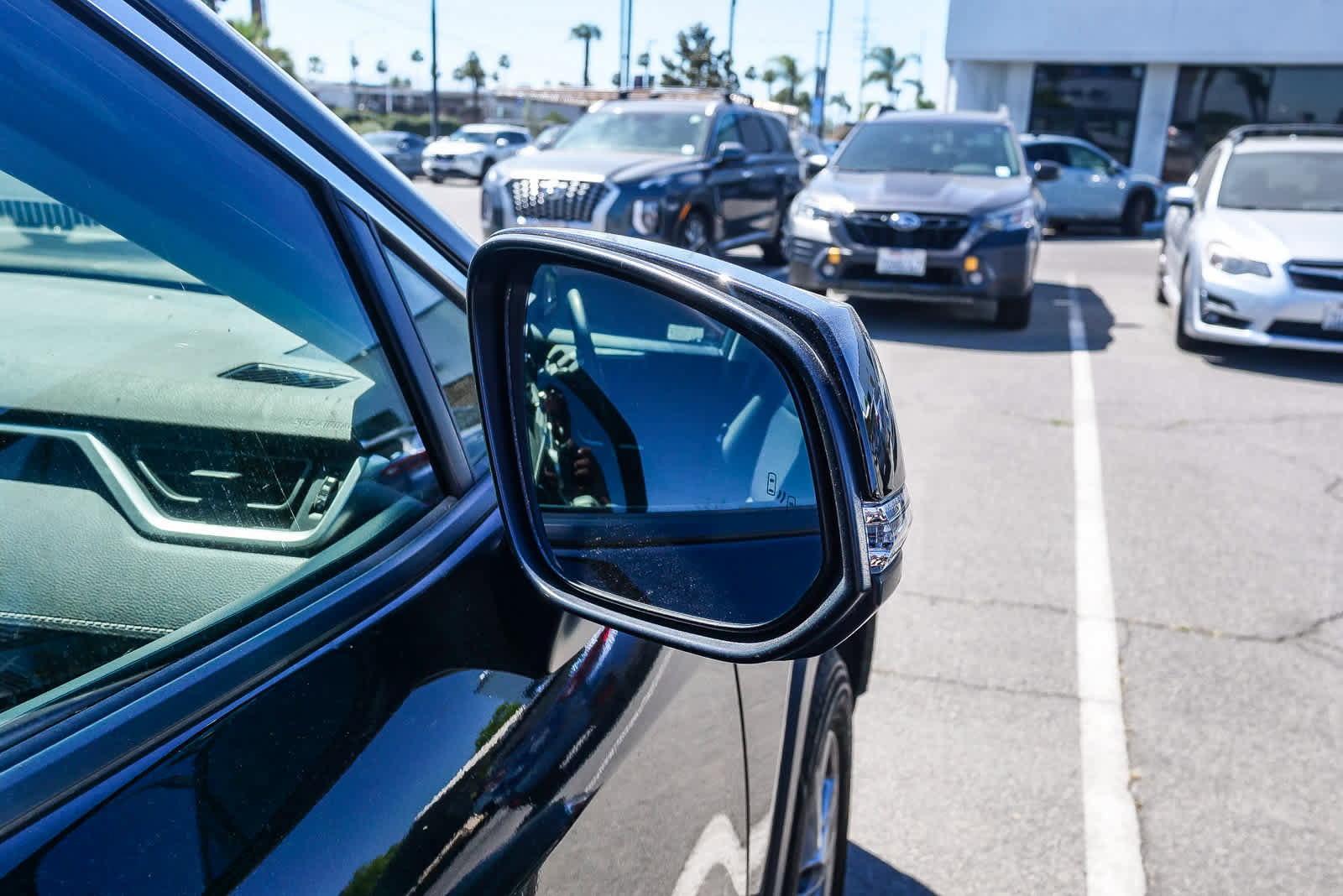 Used 2025 Toyota RAV4 LE image 9