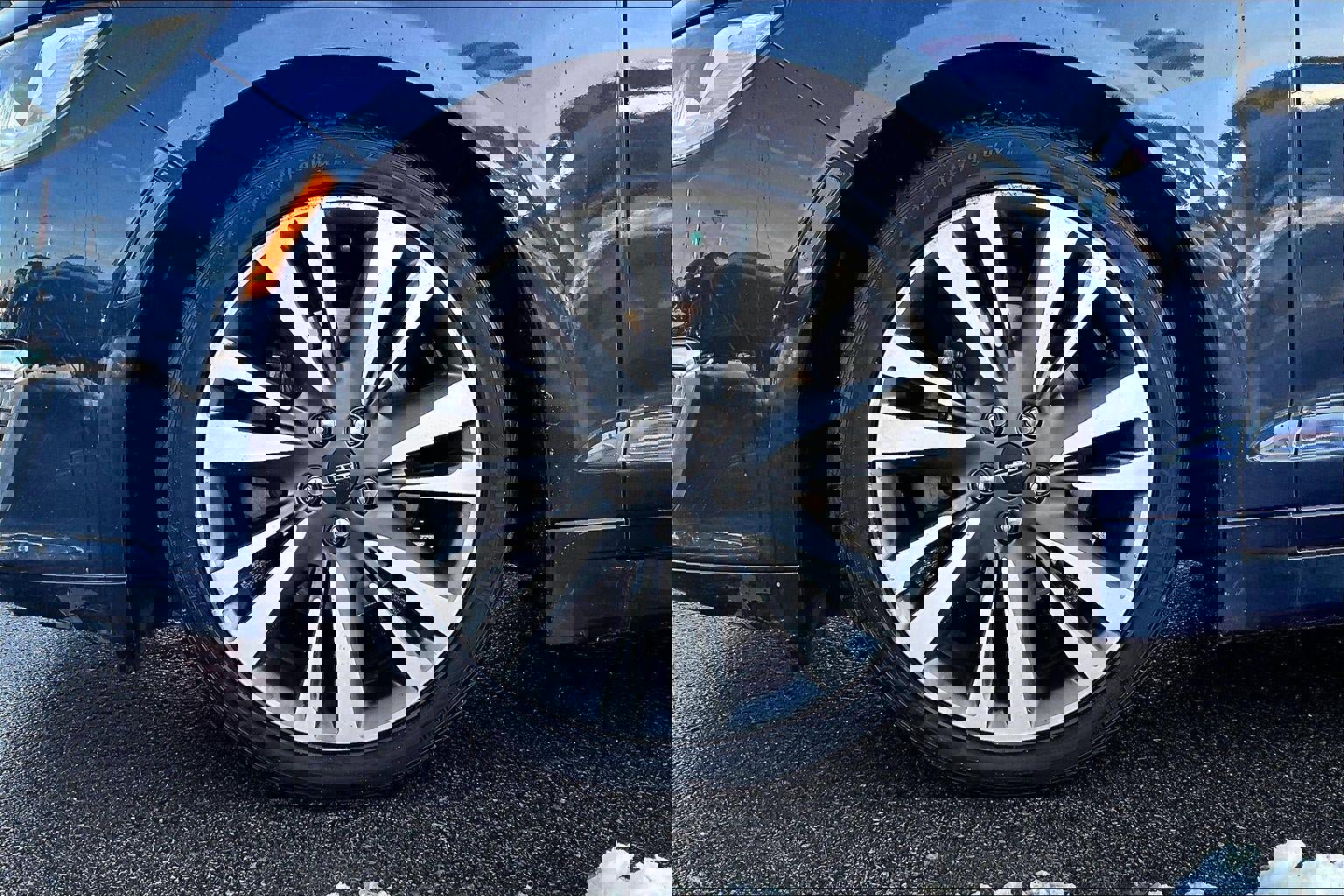 Used 2017 Lincoln MKZ Reserve w/ Climate Package image 9