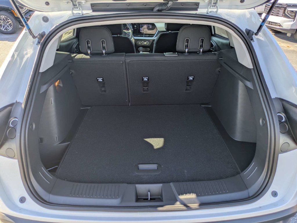 New 2026 Chevrolet Trax LS FWD image 13
