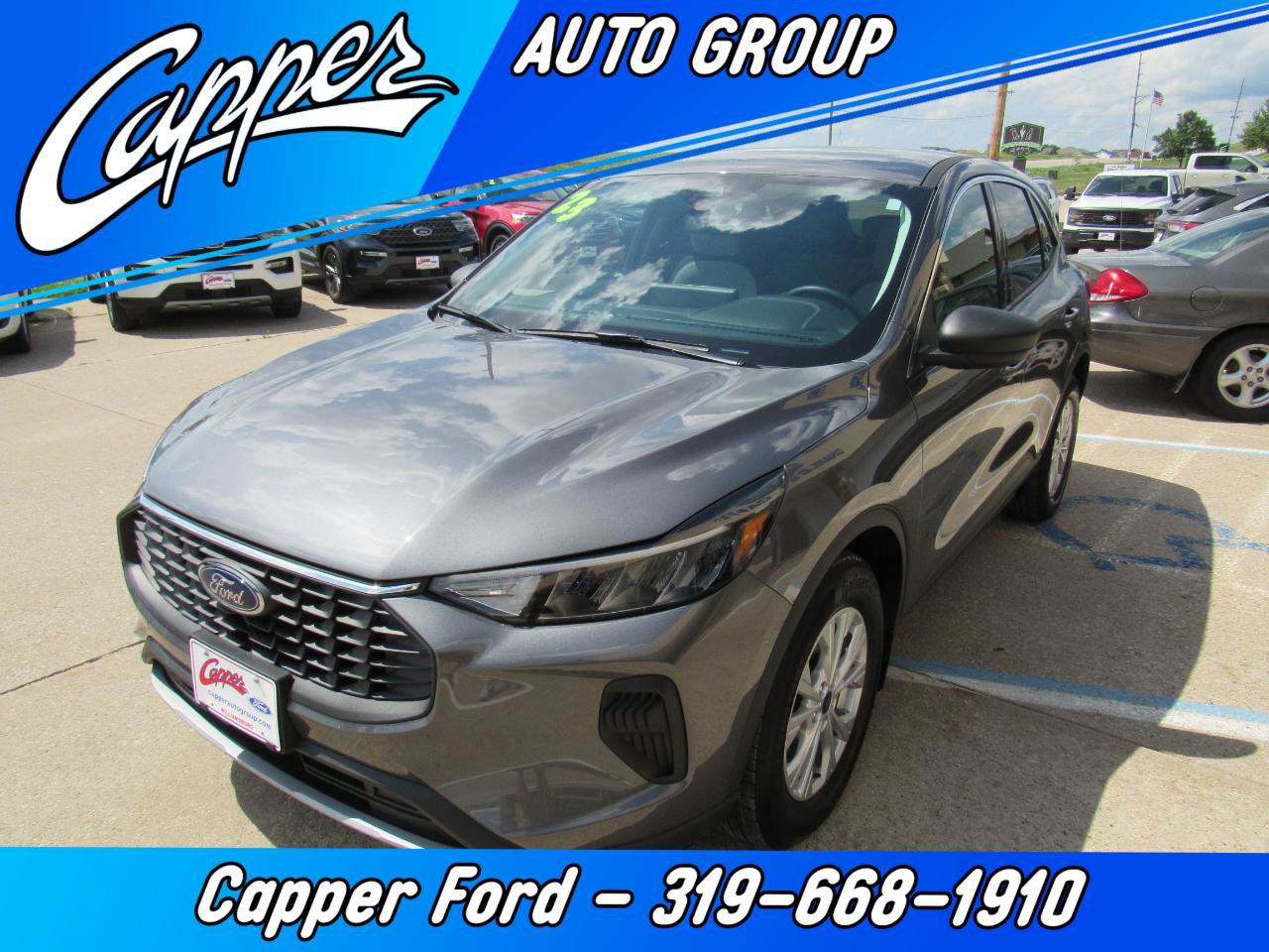 Used 2023 Ford Escape Active w/ Tech Pack #1 AWD/4WD image 1
