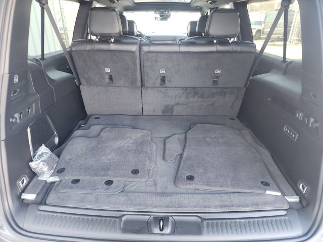 New 2026 Jeep Grand Wagoneer L Limited w/ Premium Group II image 24