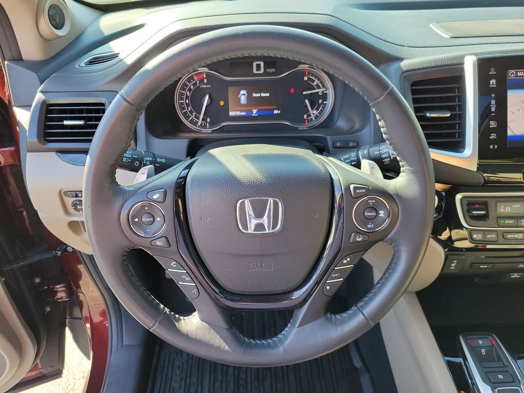 Certified 2018 Honda Pilot Touring image 29