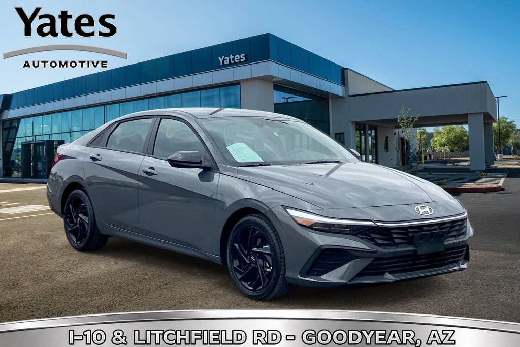 Used 2026 Hyundai Elantra Sport FWD image 1