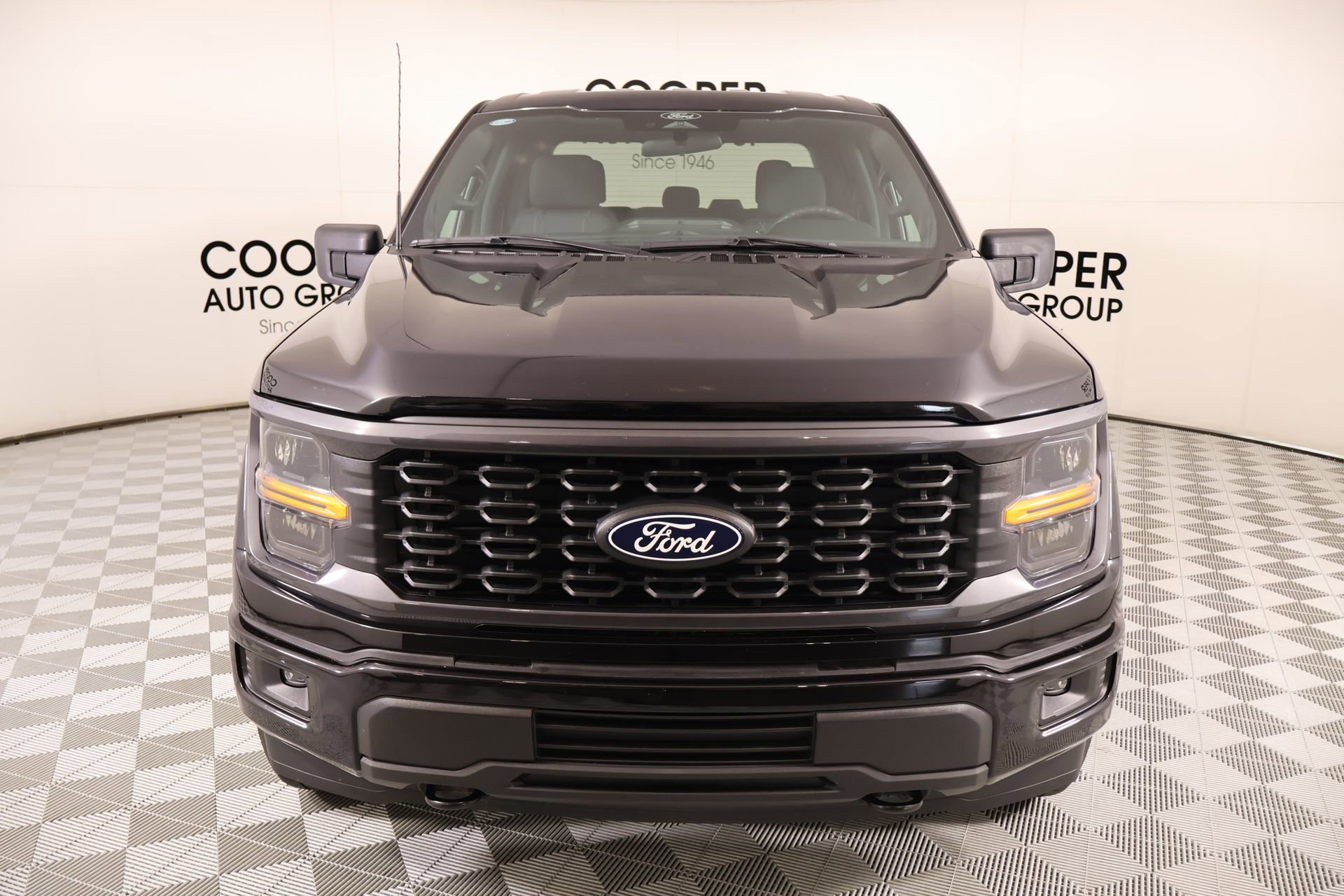 Used 2025 Ford F150 STX w/ Equipment Group 200A AWD/4WD image 8