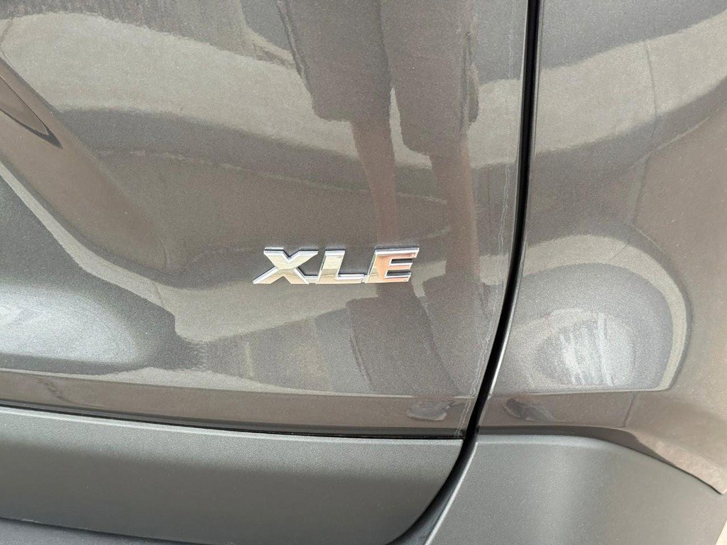 Used 2025 Toyota RAV4 XLE w/ Convenience Package FWD image 6