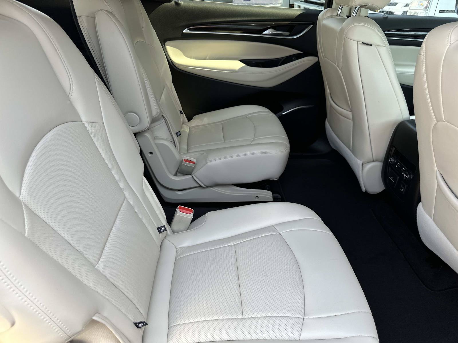 Used 2023 Buick Enclave Premium w/ Experience Buick Package FWD image 29
