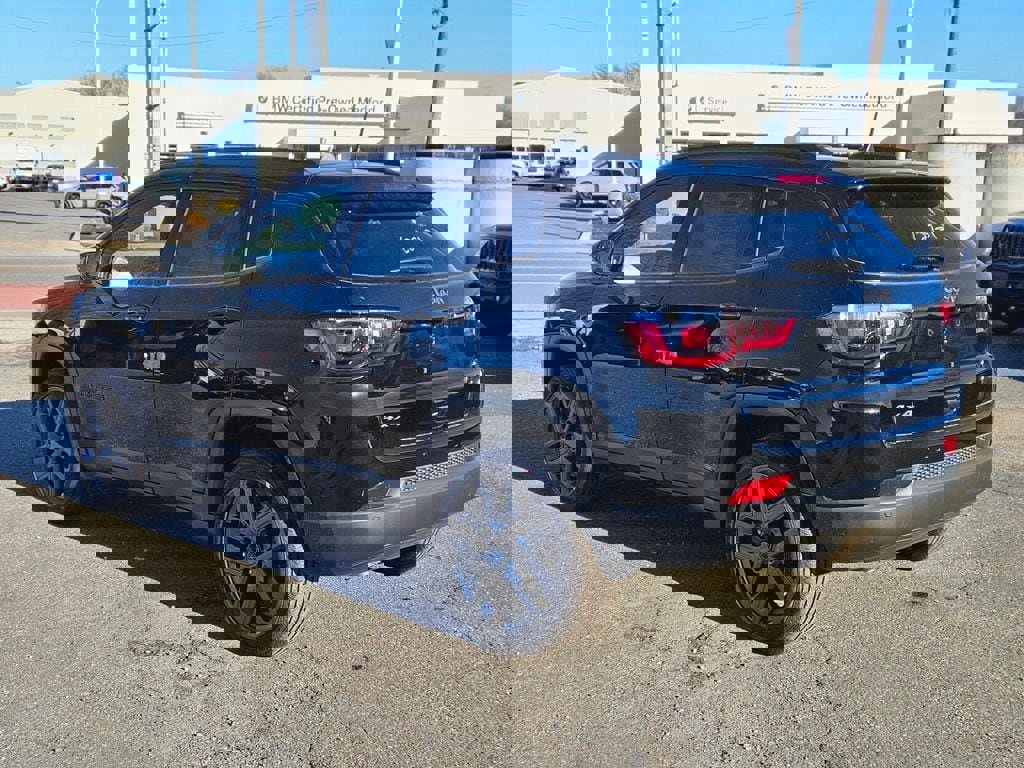 New 2026 Jeep Compass Limited AWD/4WD image 3