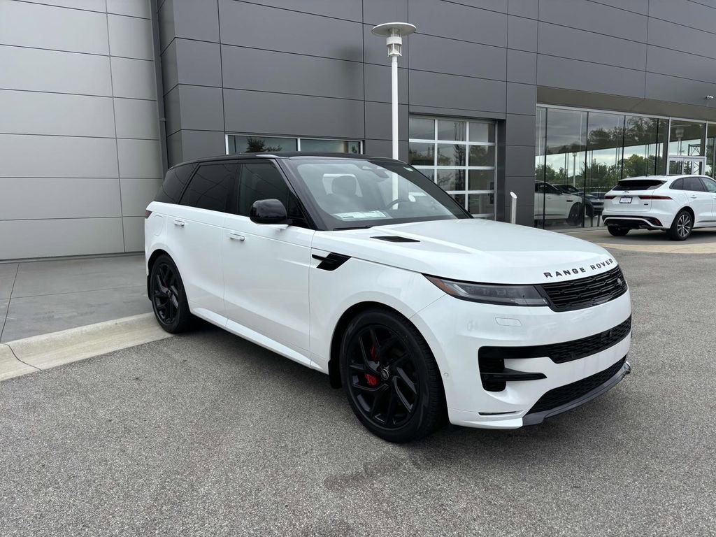 New 2025 Land Rover Range Rover Sport Dynamic SE image 3