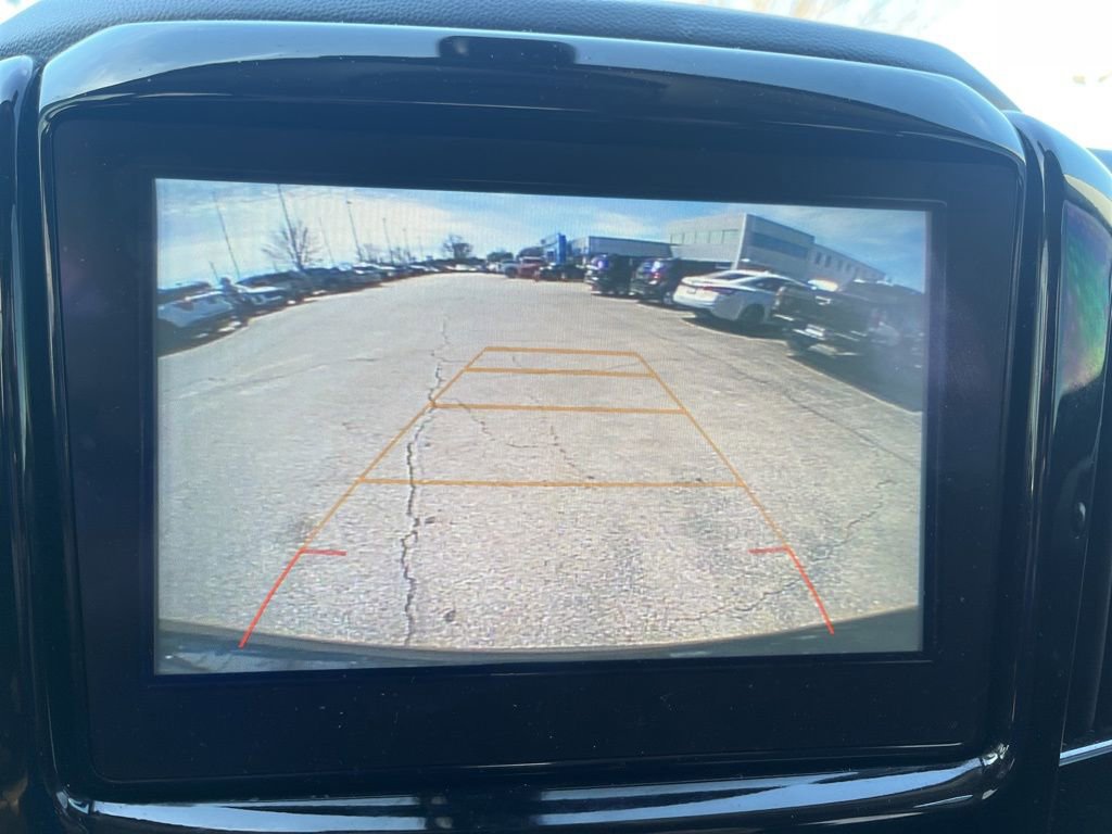 Used 2018 Chevrolet Traverse LT image 9