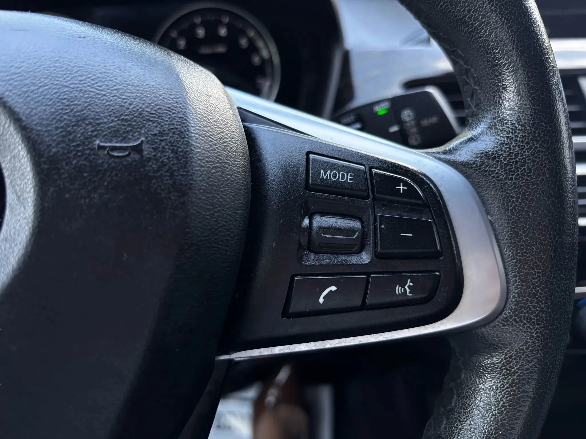 Used 2021 BMW X1 xDrive28i w/ Convenience Package AWD/4WD image 46