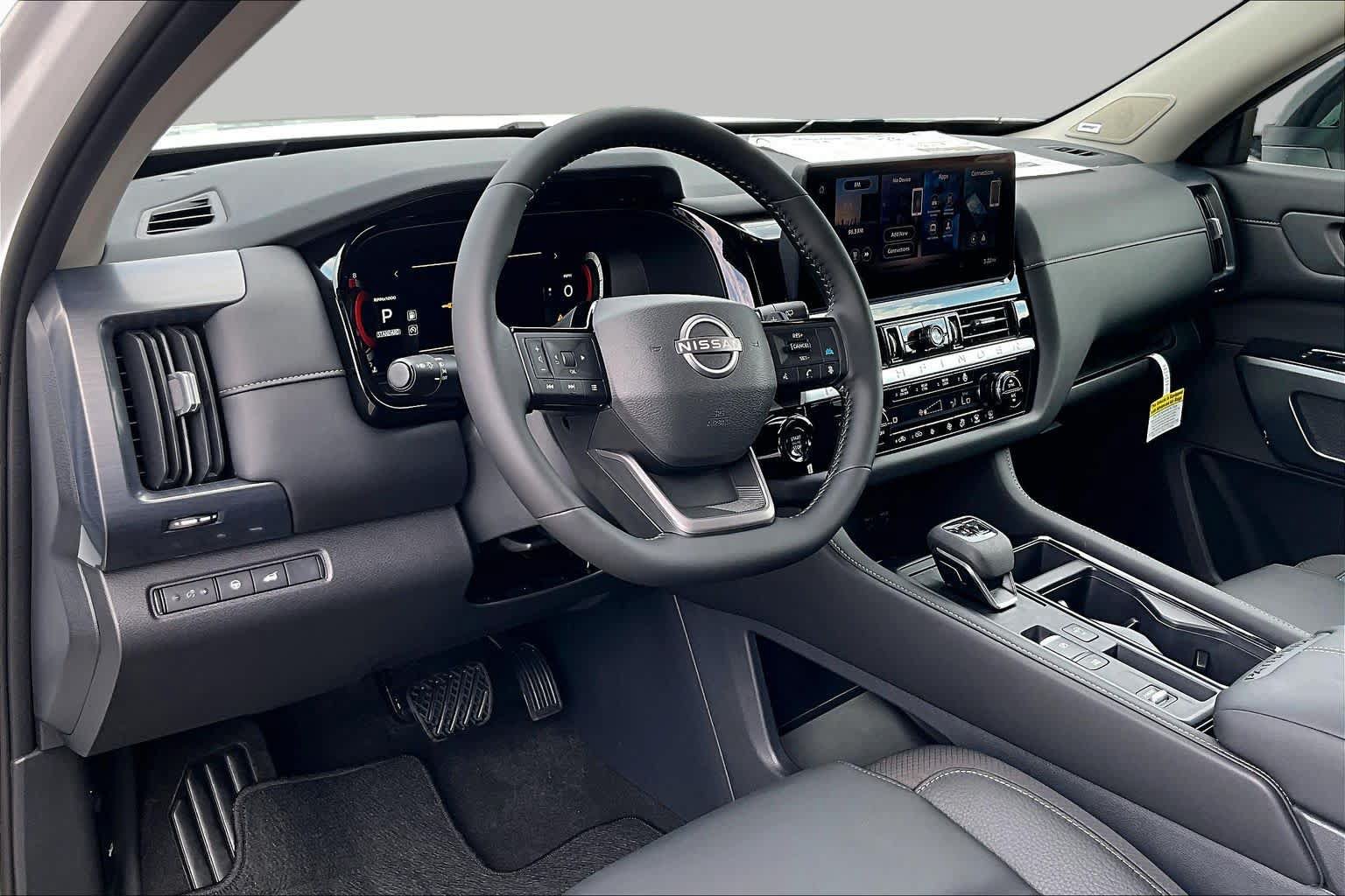 New 2026 Nissan Pathfinder SL FWD image 8