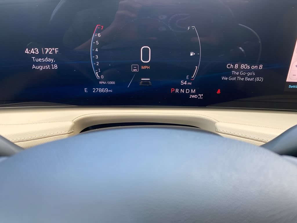 Certified 2024 Cadillac XT4 Luxury w/ Cold Weather Package AWD/4WD image 19