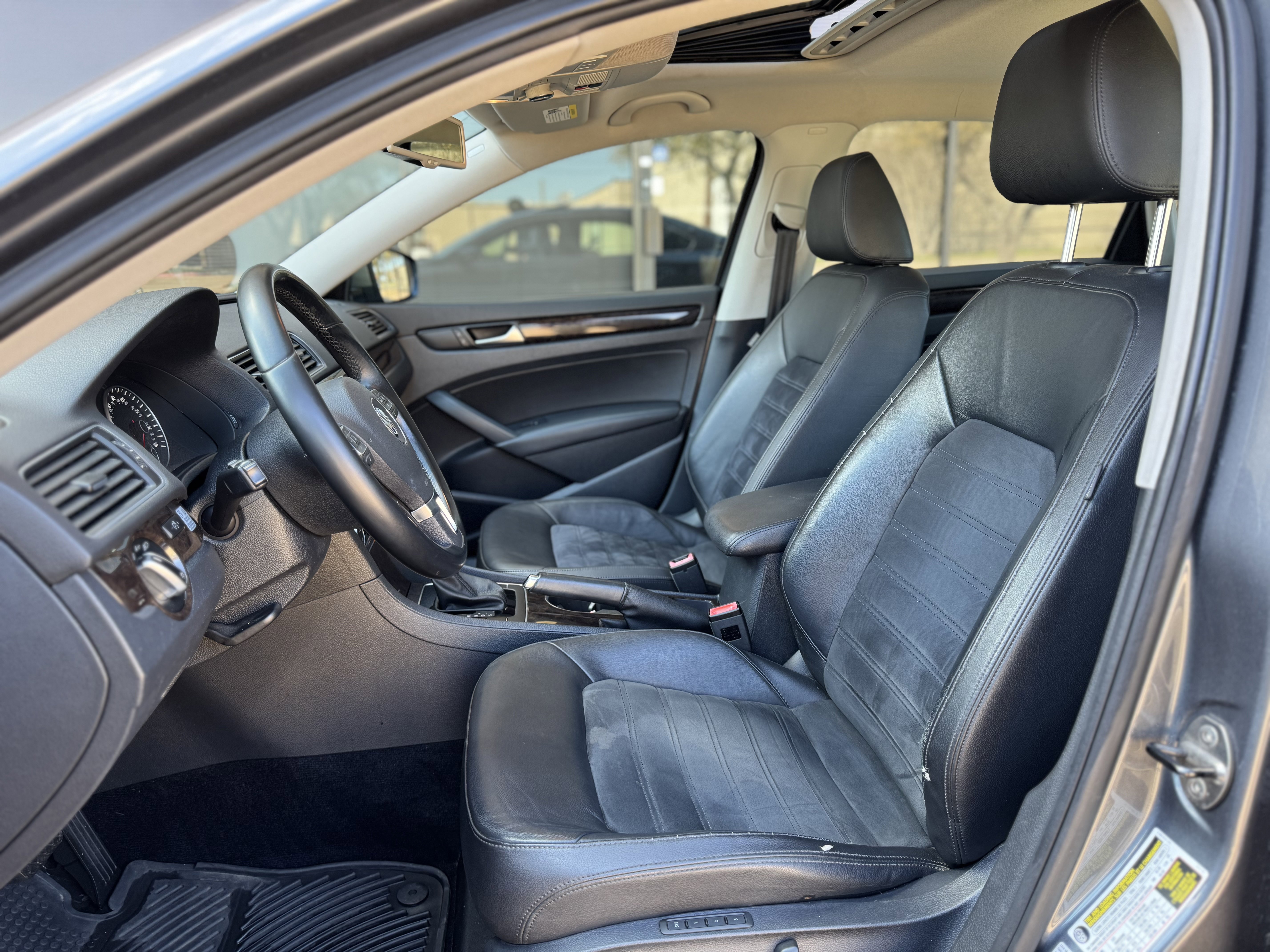 Used 2015 Volkswagen Passat TDI SEL Premium FWD image 15
