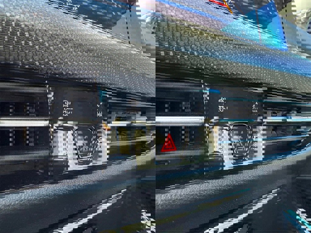 Used 2024 Volkswagen Golf R image 24