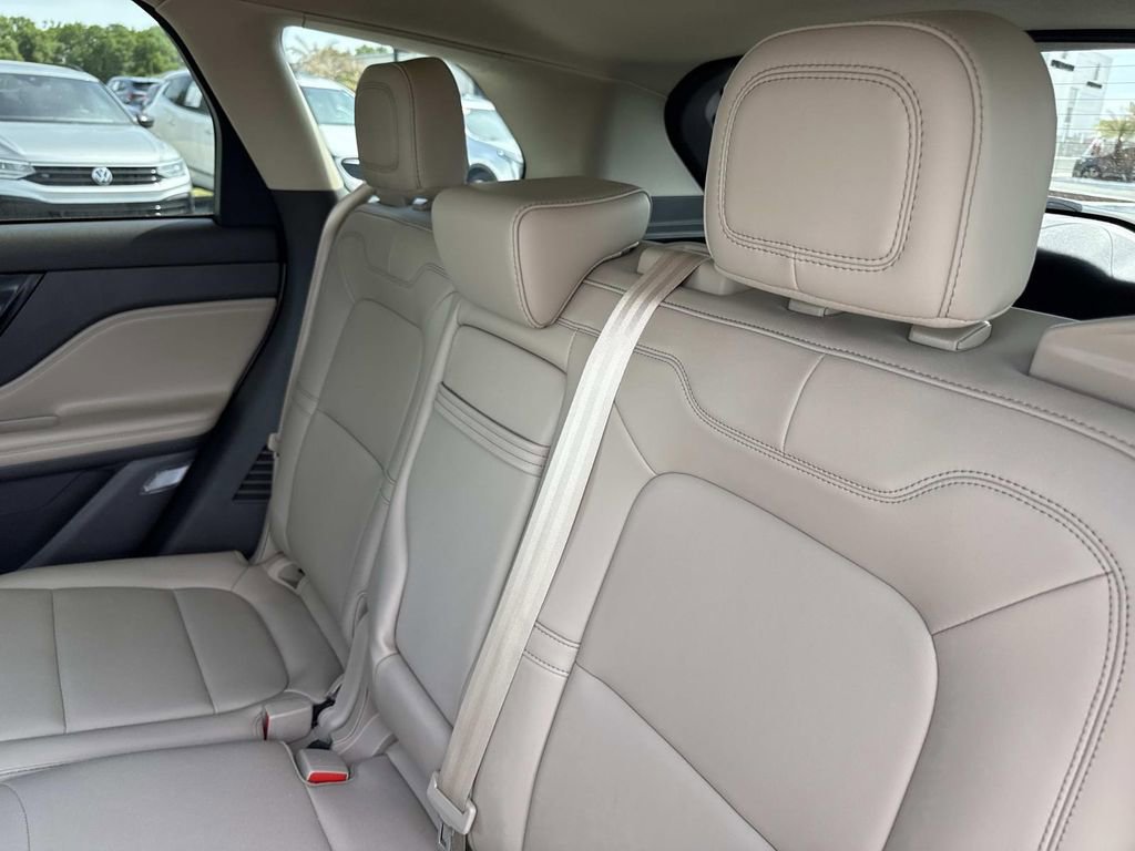 Used 2021 Lincoln Corsair FWD w/ Equipment Group 101A image 14