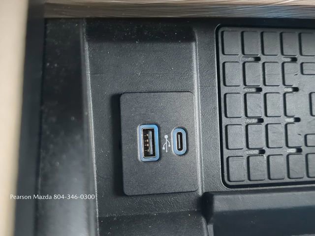 Used 2024 Ford Expedition Limited image 24