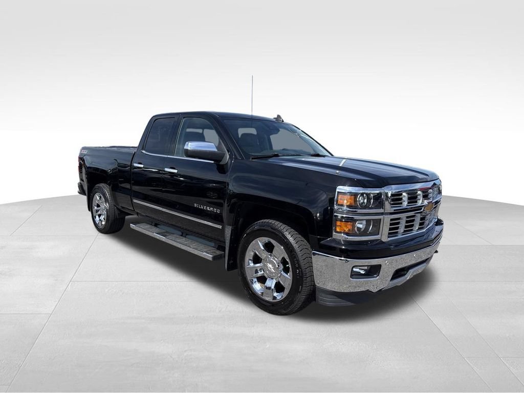Used 2015 Chevrolet Silverado 1500 LTZ Z71 w/ LTZ Plus Package AWD/4WD image 3