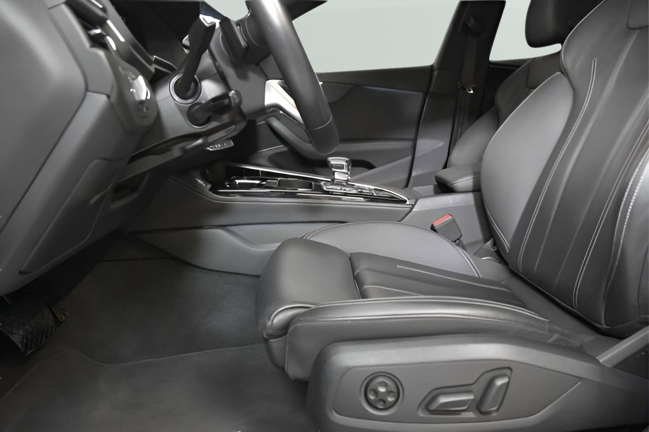 Used 2024 Audi A5 2.0T Premium Plus image 28